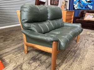 Tessa mid-century two seat sofa - 2