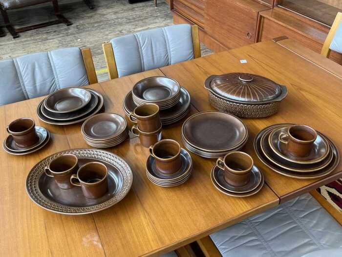 Wedgwood Sterling ceramic dinner setting for six