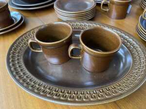 Wedgwood Sterling ceramic dinner setting for six - 3