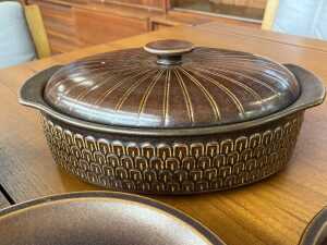 Wedgwood Sterling ceramic dinner setting for six - 4