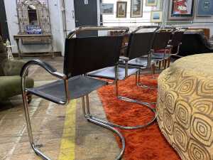 Set of four cantilever armchairs - 3