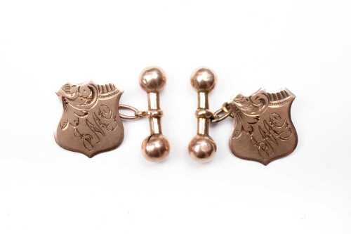 A pair of antique cufflinks in 9 carat rose gold