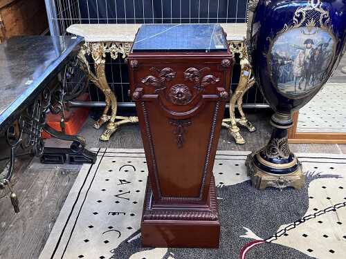 Mahogany pedestal