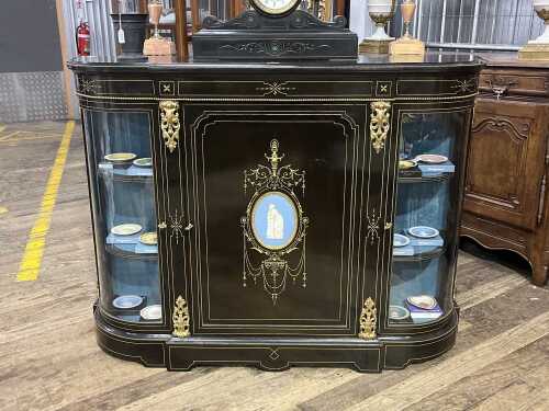 19th century English parlour cabinet