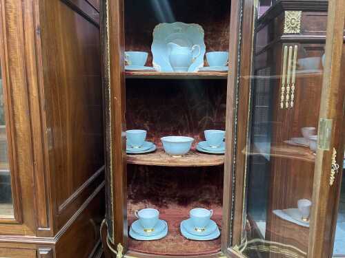 Tuscan blue and gilt porcelain tea setting for six