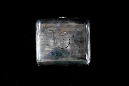 Antique English sterling silver cigarette case, weight 91g