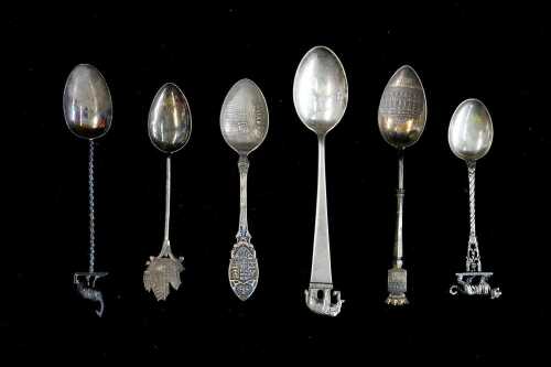 Sterling silver souvenir spoons, weight 68g