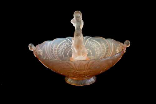 Art Deco pink glass centrepiece bowl