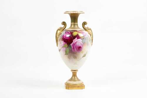 Edwardian Royal Worcester porcelain urn decorated by Alfred Shuck, 1910