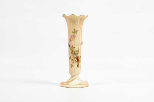 Edwardian Royal Worcester blushware porcelain vase, 1907