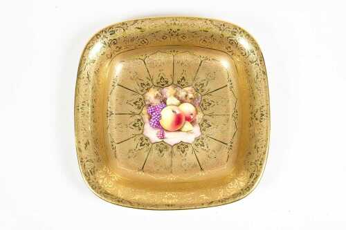 Royal Worcester porcelain plate decorated by Terry Nutt