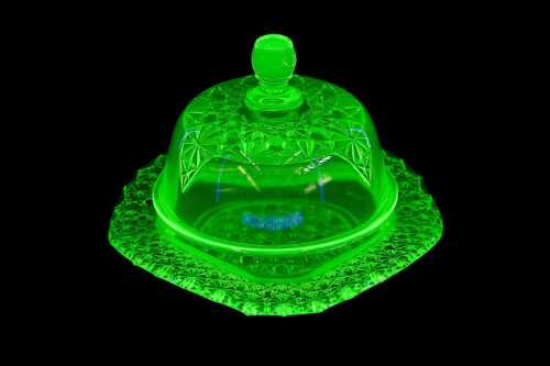 Mosser Queen yellow uranium covered butter dish