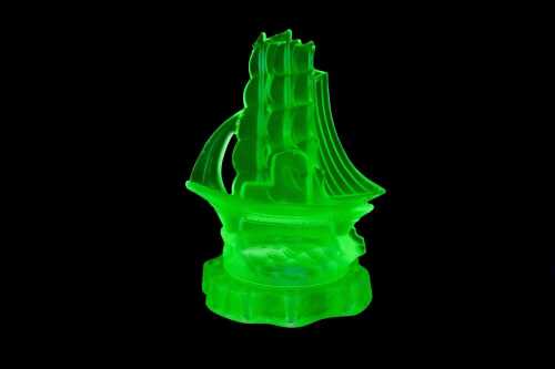 Art Deco uranium 'Nelson' figural ship centrepiece