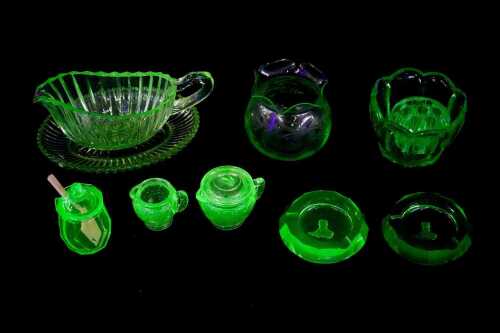 Group of uranium glass