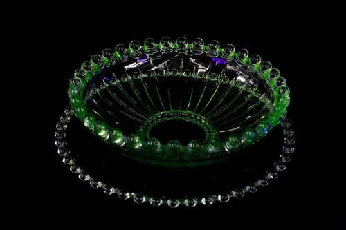 Two Art Deco uranium glass 'boule' dishes