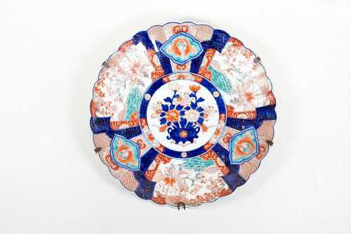 Antique Japanese hand-painted Imari porcelain wall plate