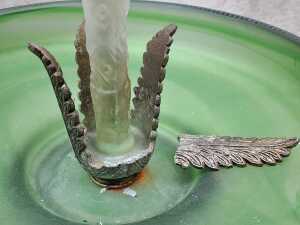 Green glass single trumpet epergne - 3