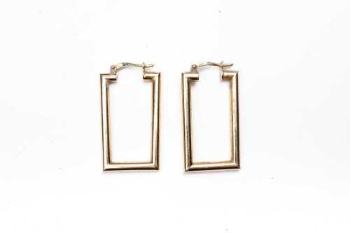 A pair of rectangular hoop earrings in 9 carat yellow gold
