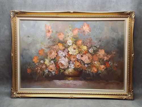 Artist unknown, floral still life. Mid-century oil painting on canvas