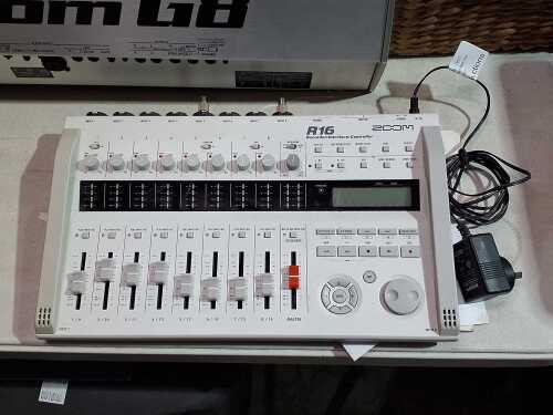 Zoom R16 Recorder/Interface/Controller