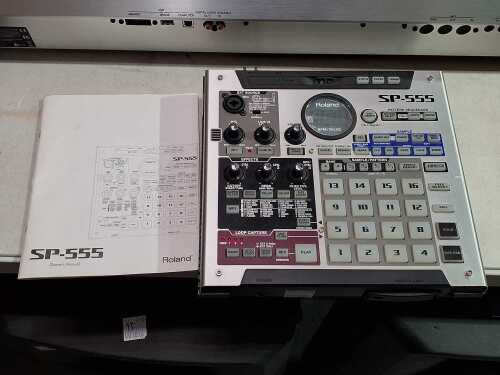 Roland SP-555 digital DJ turntable