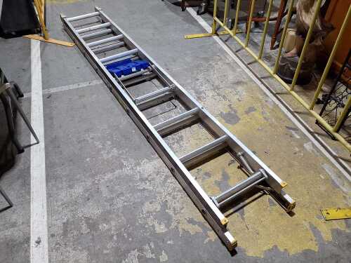 Bailey Aluminium Extension Ladder