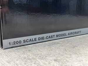 Gemini 200 Qatar model aircraft - 2