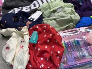 Group of Girl's clothing size 4-6 - 5