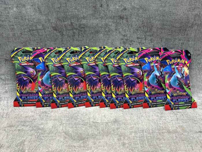 Pok&eacute;mon Phantasmal Flames booster packs