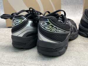 Two pairs Asics Gel-1130 GS size US 7 Kid's - 4