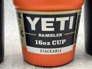 Three Yeti thermos cups - 3