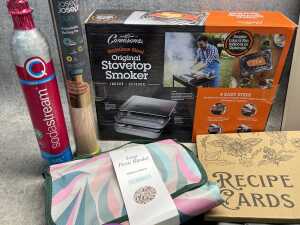 Group of homewares - 2