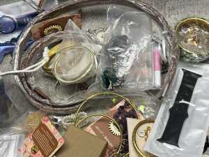 Group of jewellery - 4