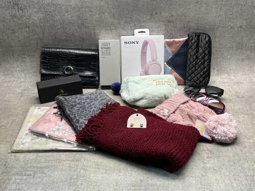 Group of Women's accessories