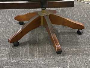 Green leather Chesterfield swivel office chair - 4