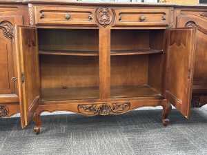French provincial-style cherrywood breakfront buffet - 3