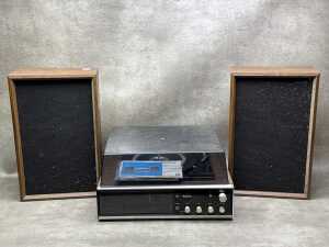 National RE-7014B stereo record player with speakers