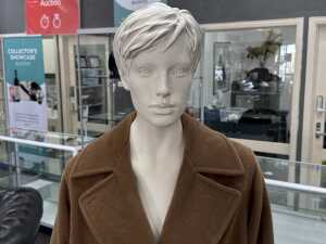 Designer-style double-breasted camel wool pea coat with tortoiseshell buttons - 5