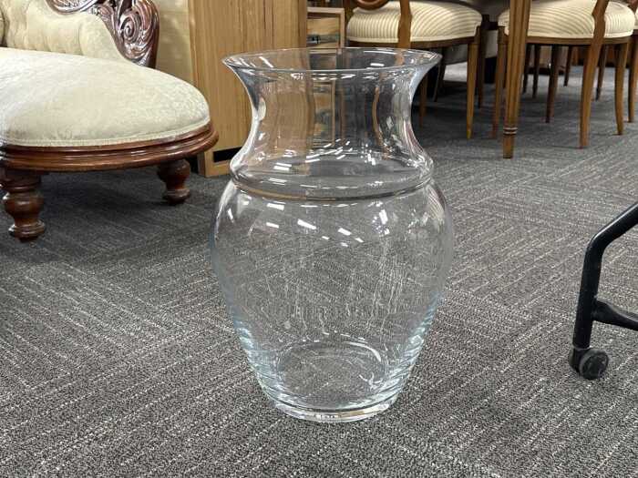 Contemporary clear glass flower vase with flared top