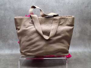Designer-style handbag in rose gold tones - 2
