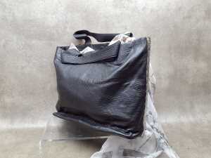 Designer-style silver tone handbag with floral lining - 2