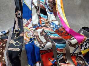Designer-style scarves and hair ties in various colours and fabrics - 2