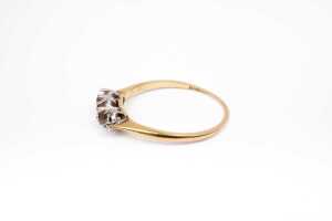 An empty ring setting in 18 carat and platinum - 3