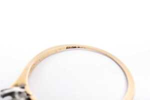 An empty ring setting in 18 carat and platinum - 5