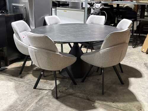 Gainsville seven-piece dining table