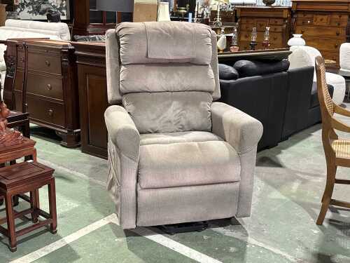 Electric recliner armchair