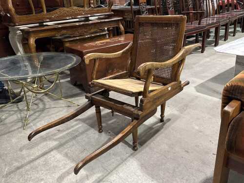 Victorian injured person chair with carry handles