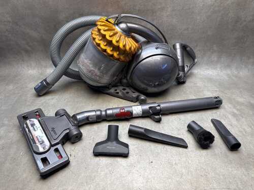 Dyson DC54 vacuum with accessories