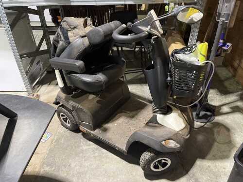 Active care 4-wheel E-scooter