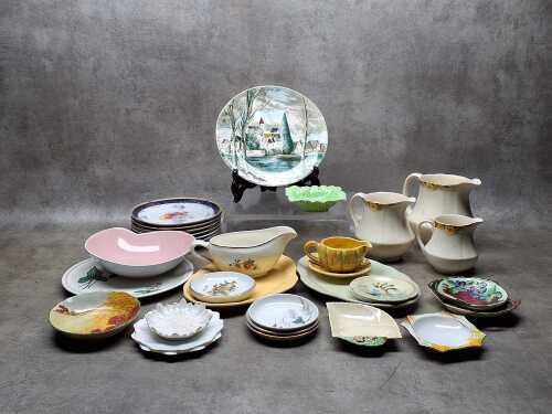 Assorted vintage porcelain and ceramics